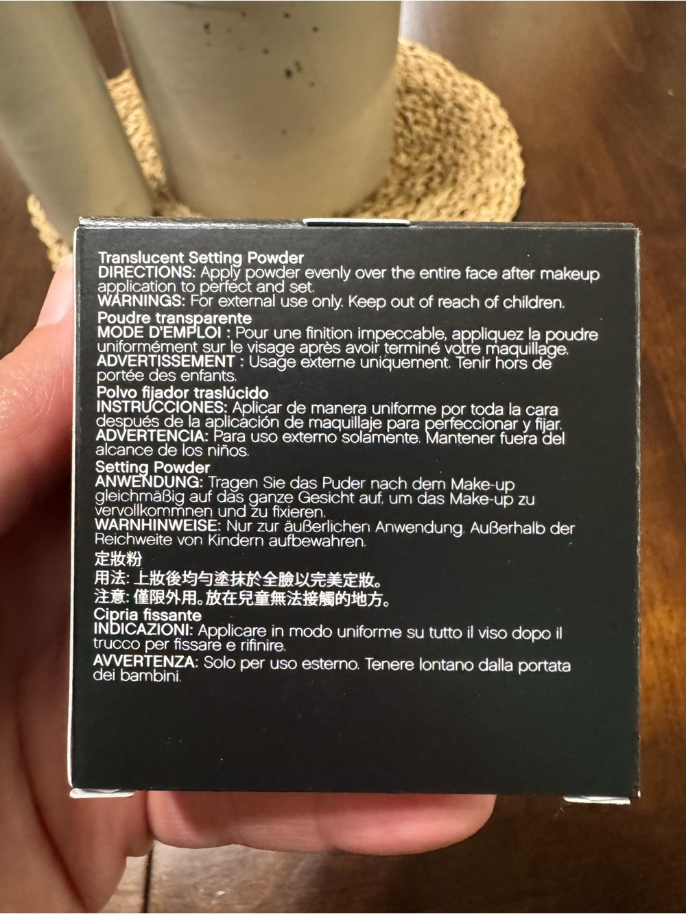 Younique Touch Behold Translucent Setting Powder New in Box - Picture 2 of 4
